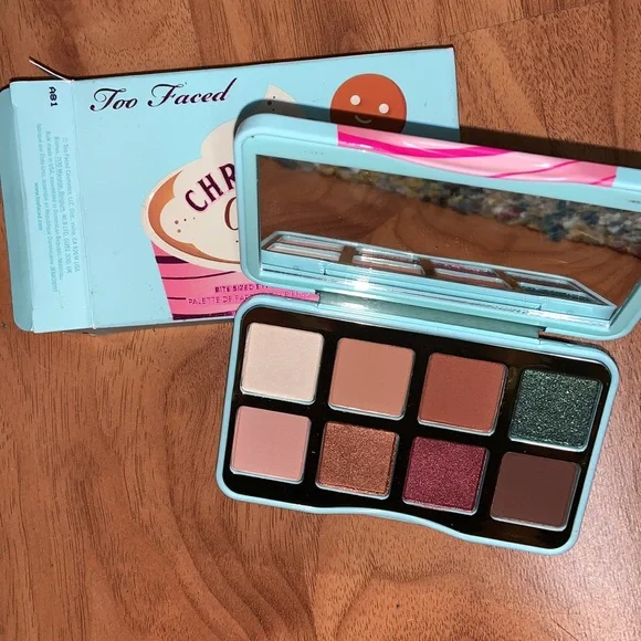Brand New in Box Too Faced Christmas Coffee Travel Size Eyeshadow Palette